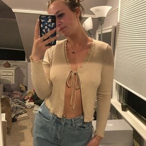 Front Long Sleeve Front Tied Lightweight Top